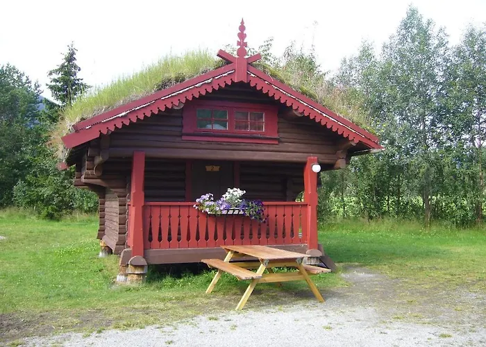 Birkelund *